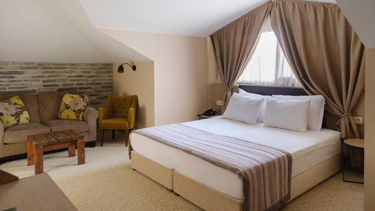 มาตา บูทิก โฮเต็ล Hotel อักวา ภายนอก รูปภาพ
